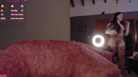 Angel  IG  online show from 11/10/25, 12:31