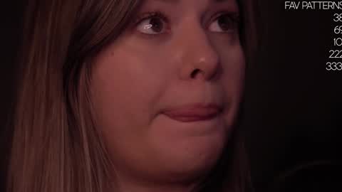 Snapshot of lana_rosy chatting on 12/19/24, 10:00 Alana online show from 12/19/24, 10:00