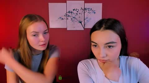 lana_shine_ online show from 11/04/25, 09:52