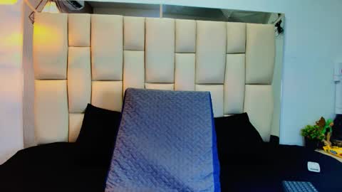 Vanessa  online show from 03/24/26, 12:21