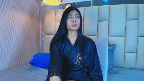 Vanessa  online show from 04/15/26, 12:01