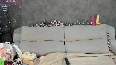 Lana Stones online show from 11/17/25, 12:27