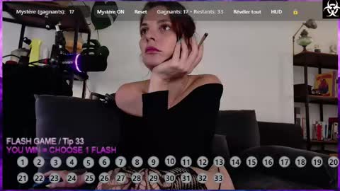 Snapshot of lana_the_virus chatting on 10/01/25, 01:39 Lana The Virus online show from 10/01/25, 01:39