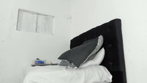 Lana online show from 09/12/25, 09:37