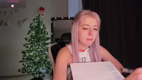 Lana online show from 12/02/24, 11:01