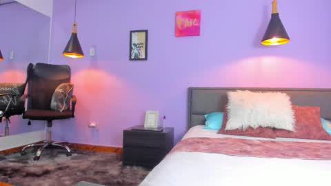 Snapshot of lanablake_ chatting on 02/18/26, 12:01 Lana Blake online show from 02/18/26, 12:01