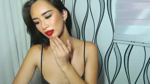 Lana online show from 12/03/24, 12:24