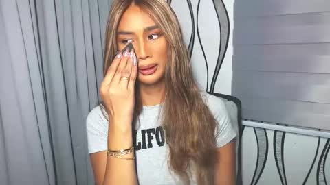 Lana online show from 02/06/25, 12:22