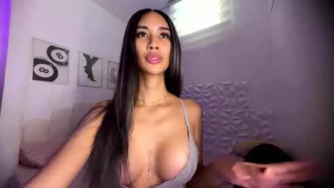 Lana online show from 12/03/25, 11:03