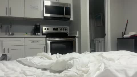 Snapshot of lanademira chatting on 02/04/26, 12:05 lanademira online show from 02/04/26, 12:05