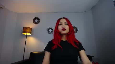 Snapshot of lanadoux_ chatting on 12/03/24, 07:00 Mistress Lana online show from 12/03/24, 07:00