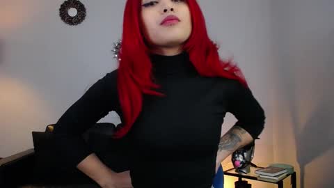 Snapshot of lanadoux_ chatting on 12/24/24, 04:51 Mistress Lana online show from 12/24/24, 04:51