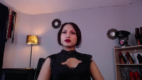 Snapshot of lanadoux_ chatting on 02/27/25, 01:49 Mistress Lana online show from 02/27/25, 01:49