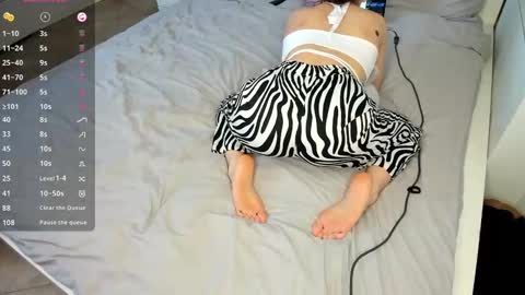 Snapshot of lanalandd chatting on 02/10/25, 08:31 Lana online show from 02/10/25, 08:31