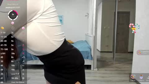 Snapshot of lanalandd chatting on 03/05/25, 01:17 Lana online show from 03/05/25, 01:17