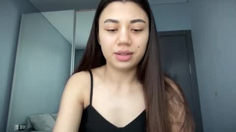 Snapshot of lanalandd chatting on 12/04/25, 12:36 Lana online show from 12/04/25, 12:36