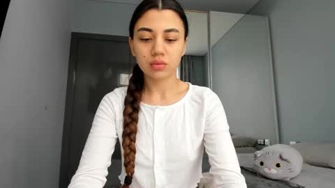 Snapshot of lanalandd chatting on 12/16/25, 12:21 Lana online show from 12/16/25, 12:21