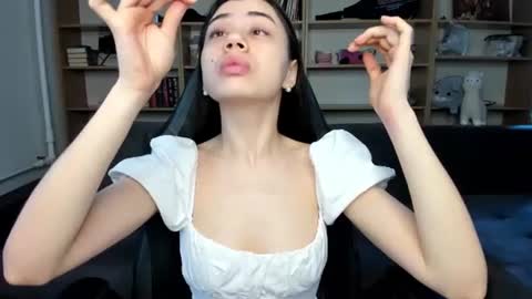Snapshot of lanalandd chatting on 06/17/26, 01:56 Lana online show from 06/17/26, 01:56