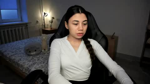 Snapshot of lanalandd chatting on 07/01/26, 07:35 Lana online show from 07/01/26, 07:35