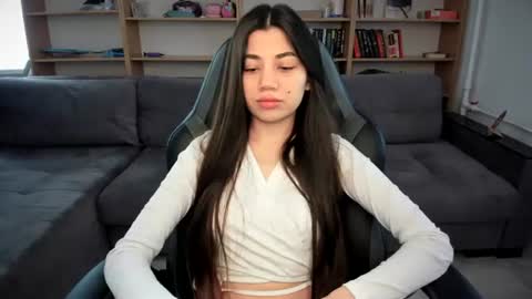 Snapshot of lanalandd chatting on 07/15/26, 12:10 Lana online show from 07/15/26, 12:10
