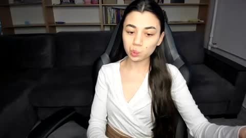 Snapshot of lanalandd chatting on 08/02/26, 06:06 Lana online show from 08/02/26, 06:06