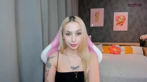 Lana online show from 02/25/26, 03:16