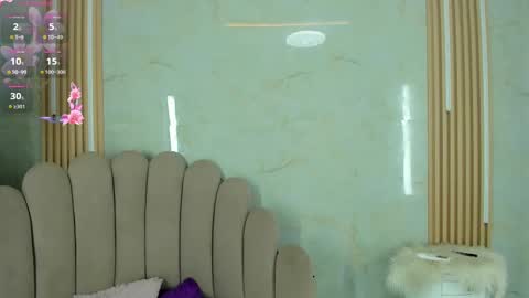 Snapshot of lanarioss chatting on 09/16/25, 04:13 lana online show from 09/16/25, 04:13