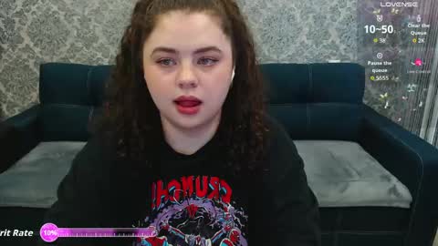 LanaRoub online show from 04/27/26, 03:04