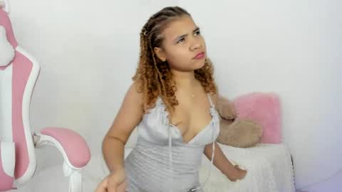 Snapshot of lanarouse1 chatting on 01/31/25, 01:54 Lana online show from 01/31/25, 01:54