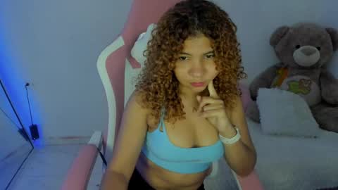 Snapshot of lanarouse1 chatting on 02/15/25, 01:31 Lana online show from 02/15/25, 01:31