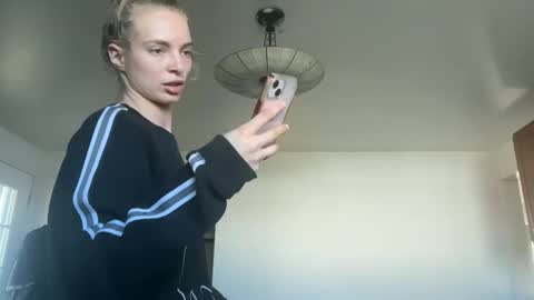 Snapshot of lanasharapovaxxx chatting on 03/16/26, 07:40 lanasharapovaxxx online show from 03/16/26, 07:40