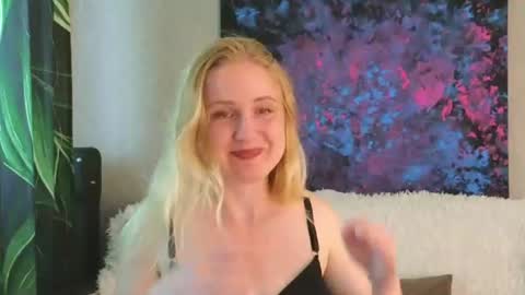 LanaviSmith online show from 07/20/26, 06:17