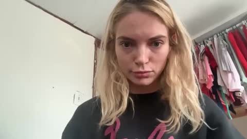 Snapshot of lanaxsharapova chatting on 01/17/26, 08:12 lanaxsharapova online show from 01/17/26, 08:12