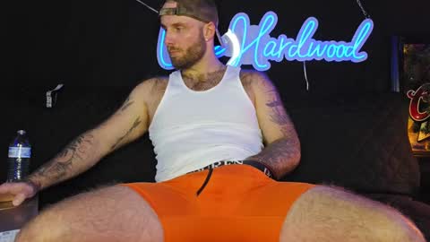 Snapshot of lancehardwood222 chatting on 12/08/24, 02:07 LANCE online show from 12/08/24, 02:07