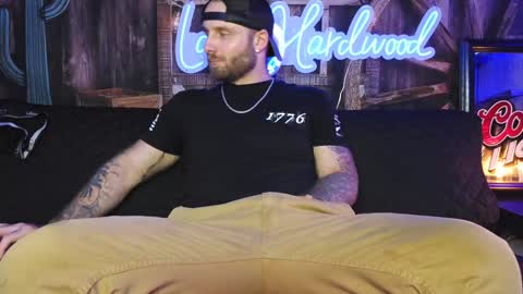 Snapshot of lancehardwood222 chatting on 12/29/24, 02:17 LANCE online show from 12/29/24, 02:17