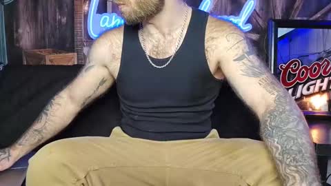 Snapshot of lancehardwood222 chatting on 02/15/25, 02:47 LANCE online show from 02/15/25, 02:47