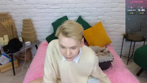 Snapshot of landel_boy chatting on 02/22/25, 08:53 Lanny online show from 02/22/25, 08:53