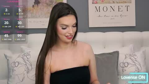 Snapshot of laneah chatting on 11/13/25, 12:09 Laneah online show from 11/13/25, 12:09