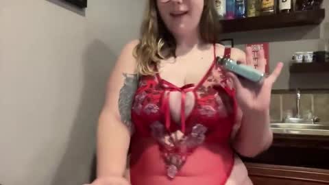 Snapshot of laneybaby666 chatting on 11/13/25, 02:54 Laney online show from 11/13/25, 02:54