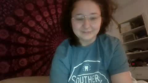 Snapshot of laneyburgundy chatting on 09/10/25, 02:17 Laney online show from 09/10/25, 02:17