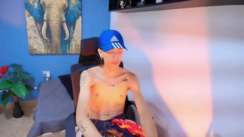 Snapshot of langelo_el chatting on 05/22/26, 01:28 langelo_el online show from 05/22/26, 01:28