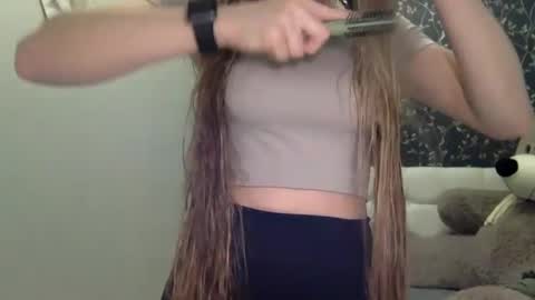 langoria online show from 03/06/25, 11:03