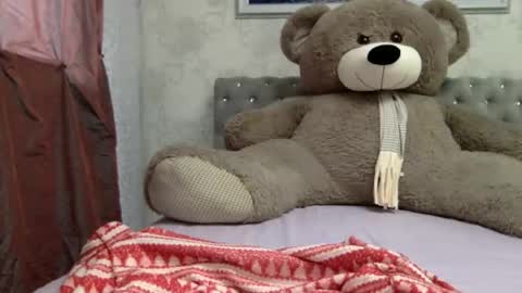 Snapshot of langoria chatting on 10/03/25, 01:08 langoria online show from 10/03/25, 01:08