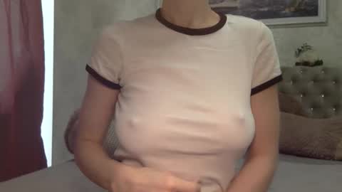 Snapshot of langoria chatting on 11/21/25, 09:08 langoria online show from 11/21/25, 09:08