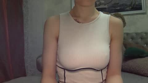 Snapshot of langoria chatting on 11/23/25, 02:28 langoria online show from 11/23/25, 02:28