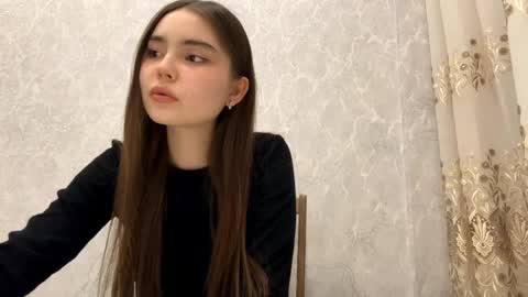 Snapshot of lanihadland chatting on 04/08/26, 02:06 Alice online show from 04/08/26, 02:06