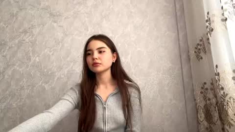 Snapshot of lanihadland chatting on 04/19/26, 11:20 Alice online show from 04/19/26, 11:20