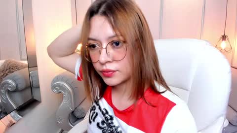 Lanna online show from 01/09/25, 02:40