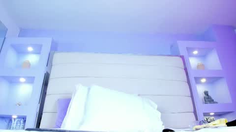 Lanna online show from 02/18/25, 02:49