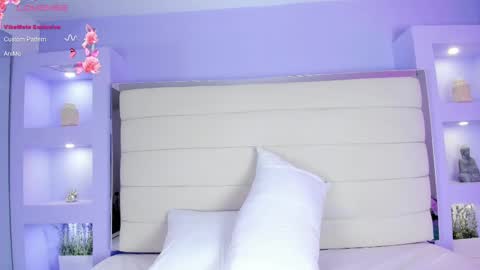 Lanna online show from 02/19/25, 02:55